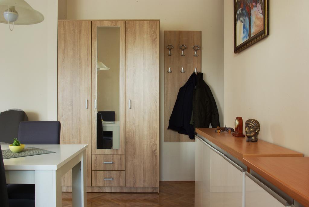 Square Studio Apartment Nis Ngoại thất bức ảnh
