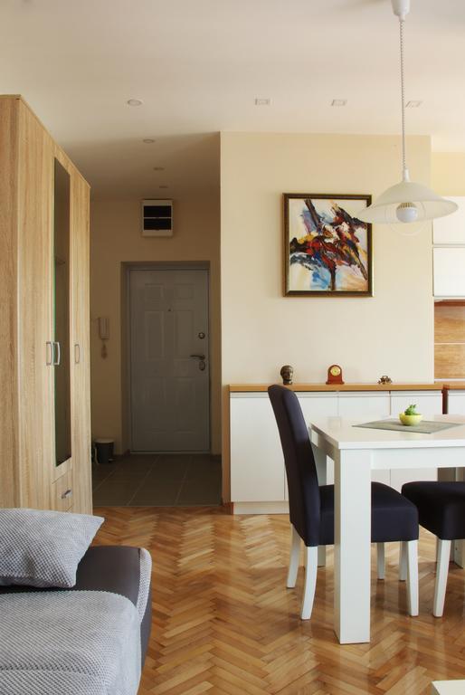Square Studio Apartment Nis Ngoại thất bức ảnh