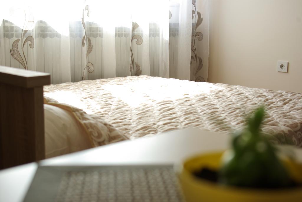 Square Studio Apartment Nis Ngoại thất bức ảnh