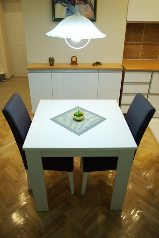 Square Studio Apartment Nis Ngoại thất bức ảnh