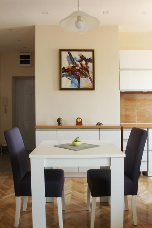 Square Studio Apartment Nis Ngoại thất bức ảnh